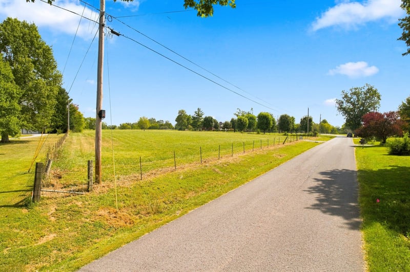 349 Branham Mill Rd, Gallatin, TN 37066