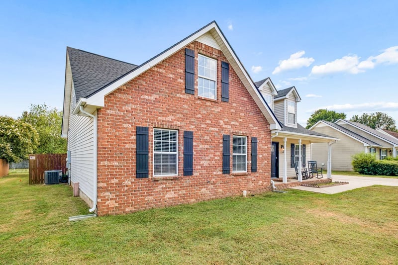 1711 Locerbie Dr, Murfreesboro, TN 37128