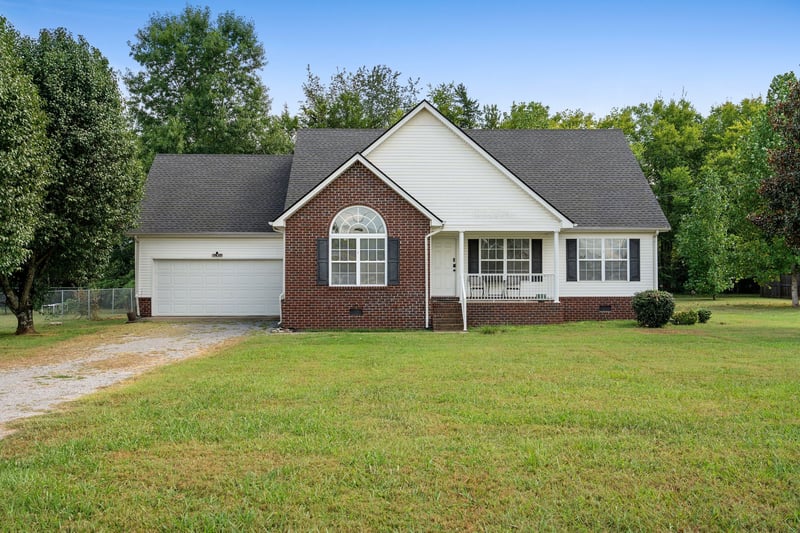 2431 Vanlawn Ln, Christiana, TN 37037