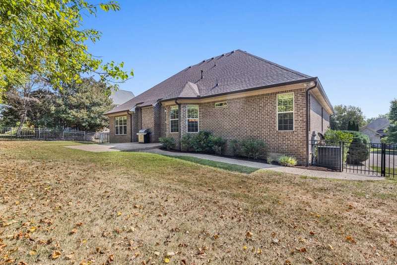1012 Whispering Wind Way, Hendersonville, TN 37075