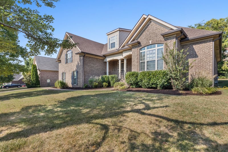 1012 Whispering Wind Way, Hendersonville, TN 37075