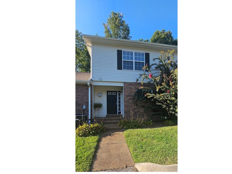 111 Eastdale Ln, Dickson, TN 37055