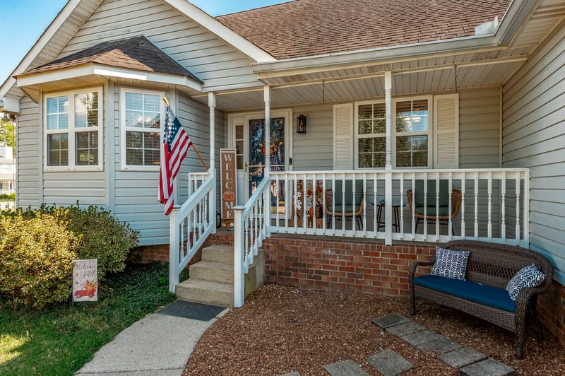 1026 Waters Edge Cir, Mount Juliet, TN 37122