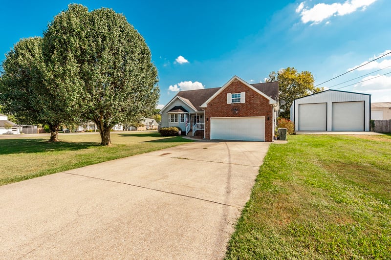 1026 Waters Edge Cir, Mount Juliet, TN 37122
