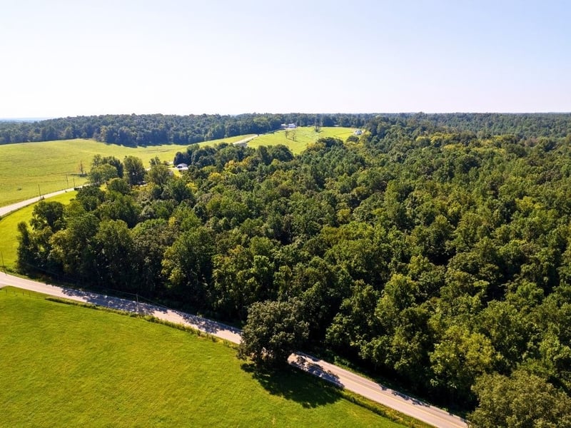 1 Vanleer Hwy, Charlotte, TN 37036