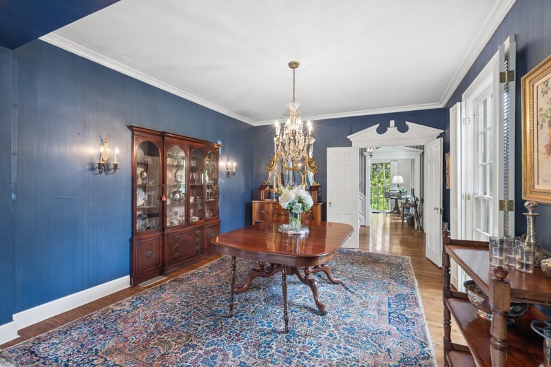 4216 Estes Rd, Nashville, TN 37215