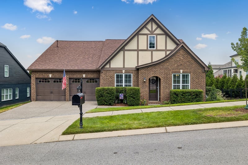 379 Alfred Ladd Rd E, Franklin, TN 37064
