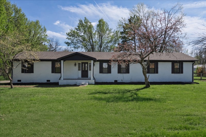 829 Highway 52 E, Portland, TN 37148