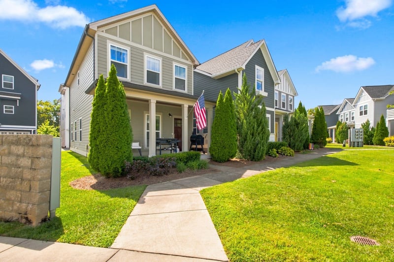 7534 Station Dr, Nashville, TN 37221