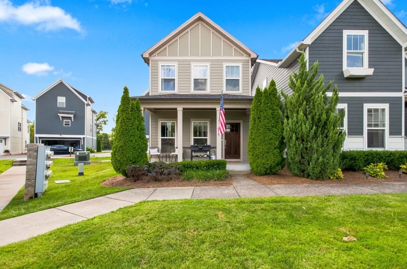 7534 Station Dr, Nashville, TN 37221