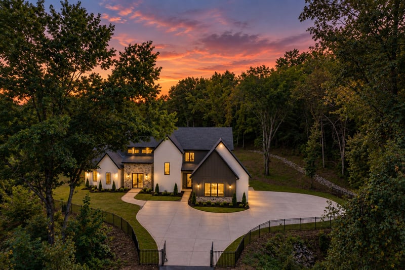 631 Hunters Trl, Nashville, TN 37209