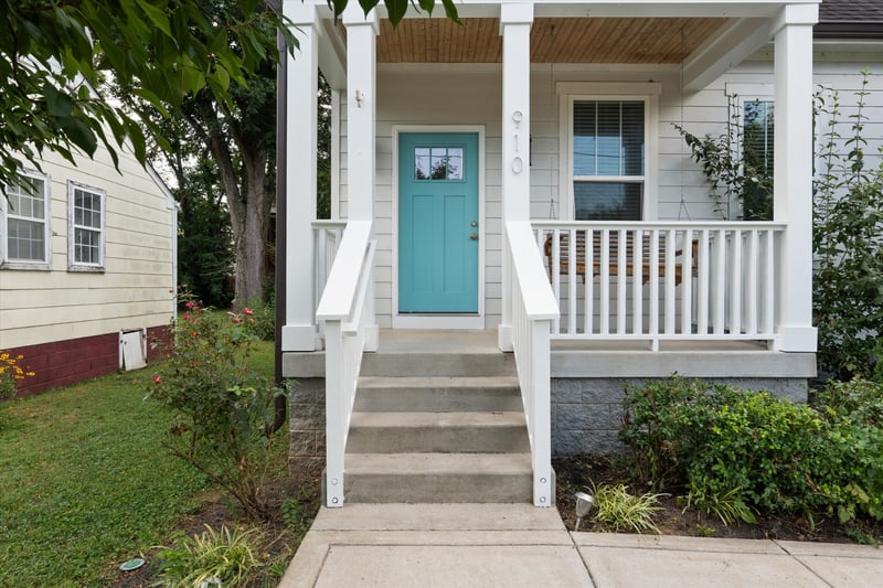 910 Trice Dr, Nashville, TN 37209
