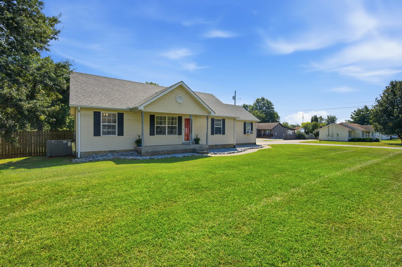 2095 Bolden Dr, Murfreesboro, TN 37127