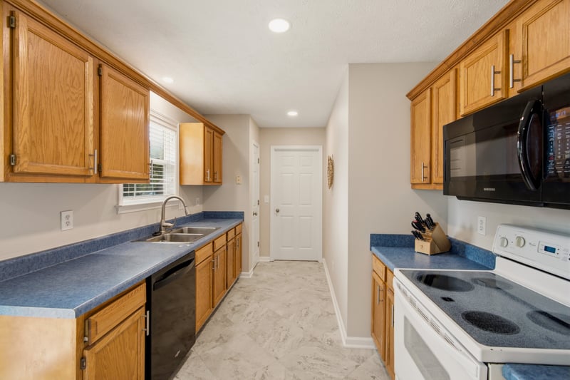 2095 Bolden Dr, Murfreesboro, TN 37127