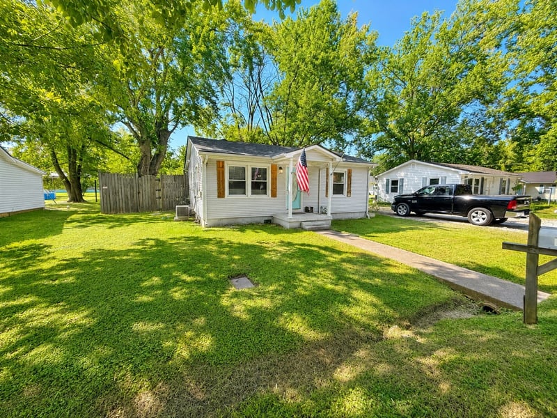 112 Demase St, Portland, TN 37148