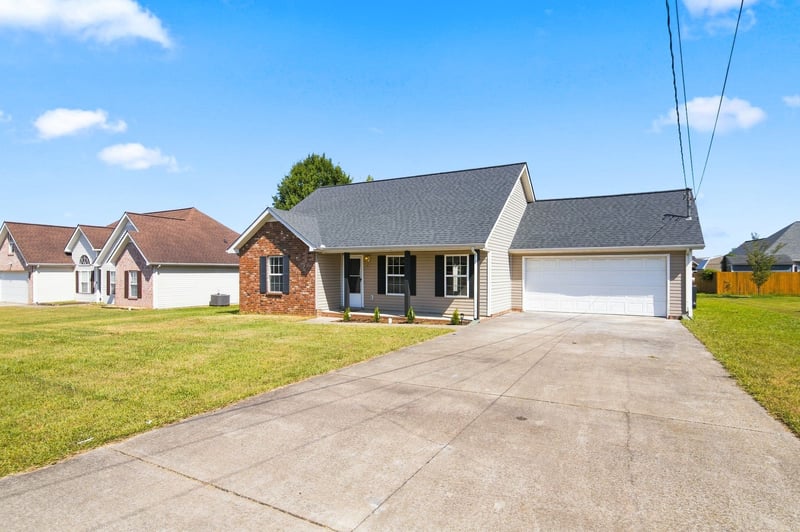 2223 Rosecran Cir, La Vergne, TN 37086