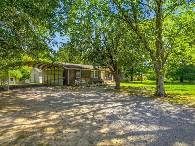 739 Scoutview Rd, Ashland City, TN 37015