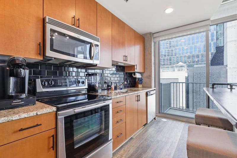 301 Demonbreun St #812, Nashville, TN 37201