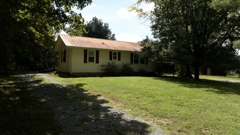 1139 Pleasant Valley Rd, Chapmansboro, TN 37035