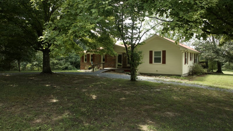 1139 Pleasant Valley Rd, Chapmansboro, TN 37035