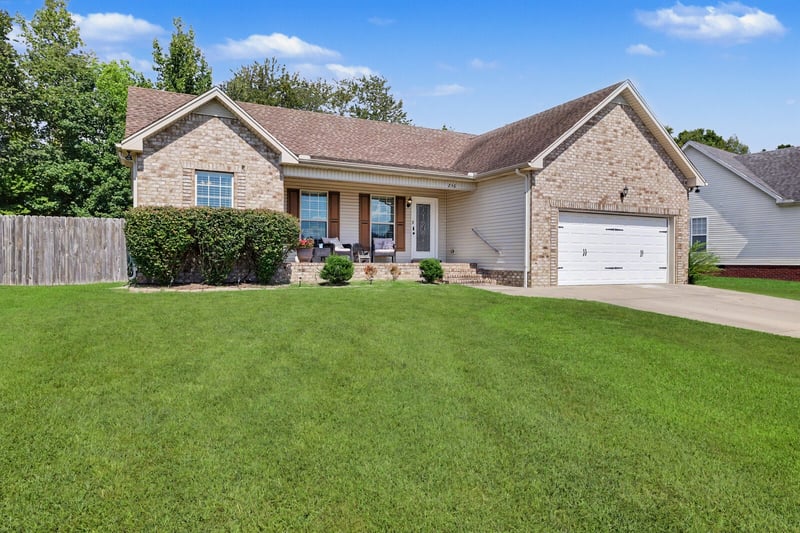 236 Preakness Cir, Pleasant View, TN 37146