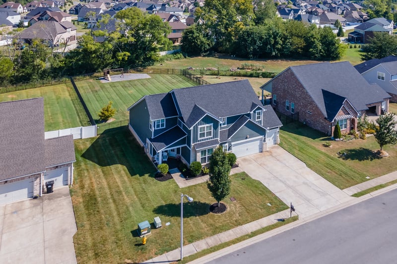 2516 Kingfisher Dr, Murfreesboro, TN 37128