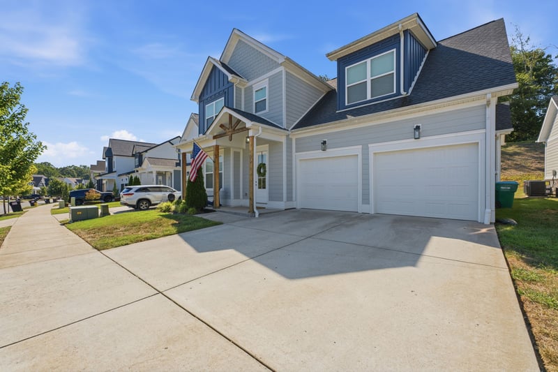 186 Daniel St, Pleasant View, TN 37146