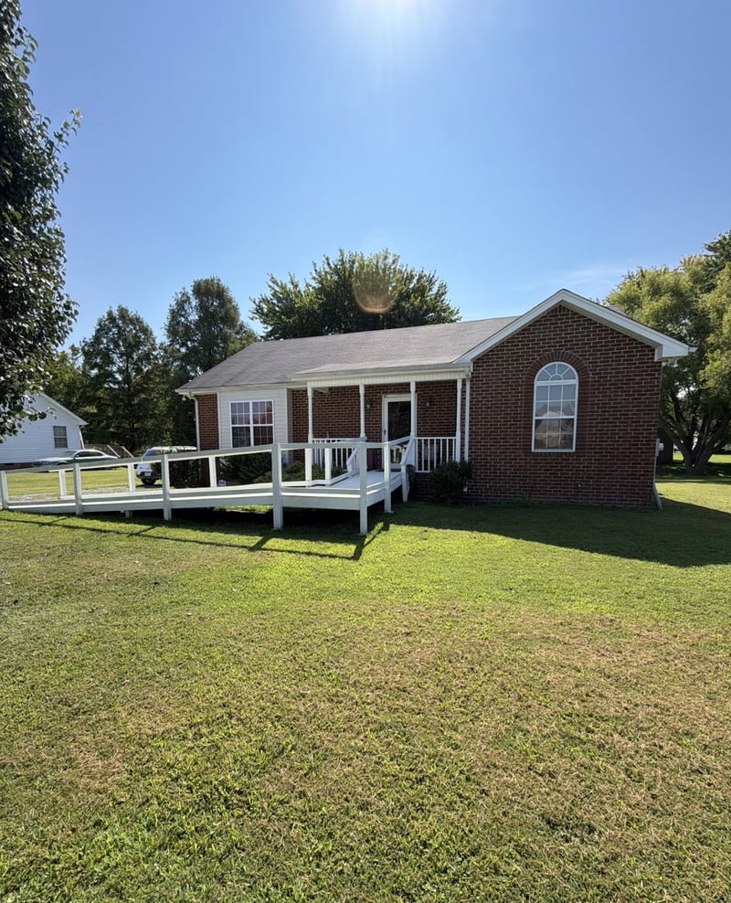 107 Kenwood Dr, Portland, TN 37148