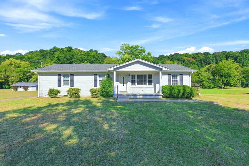 8364 Old Highway 43, Mount Pleasant, TN 38474