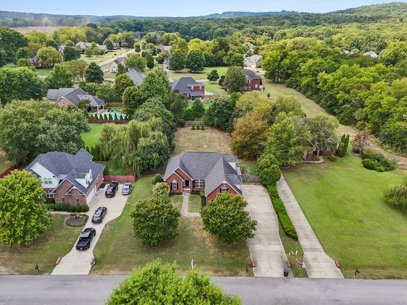 1209 Paramount Dr, Rockvale, TN 37153