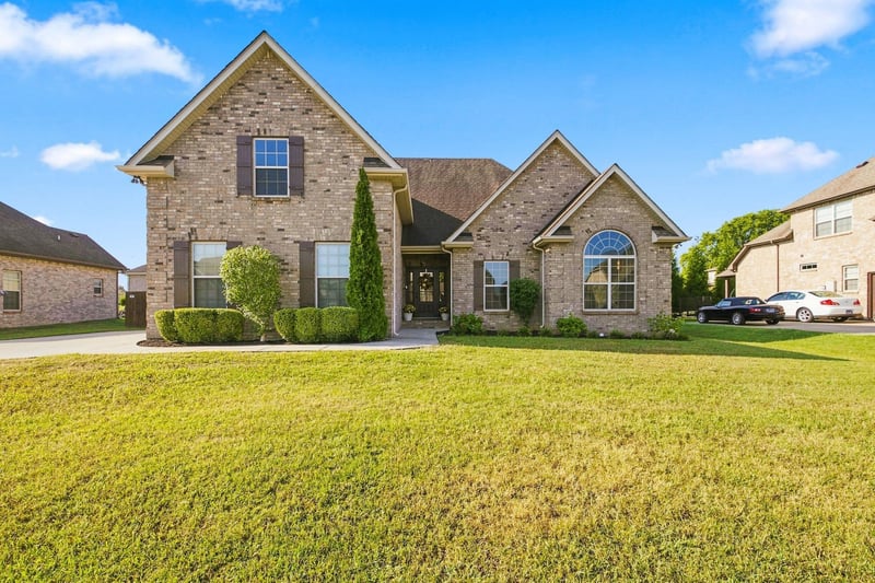1734 Bear Paw Ln, Murfreesboro, TN 37130