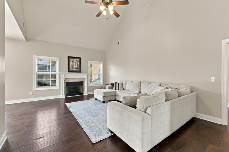 1734 Bear Paw Ln, Murfreesboro, TN 37130