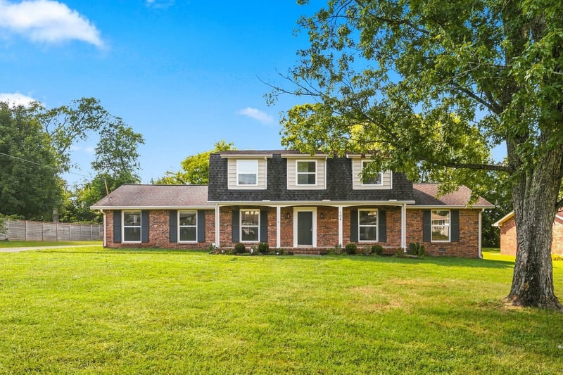 104 Highlander Dr, Hendersonville, TN 37075