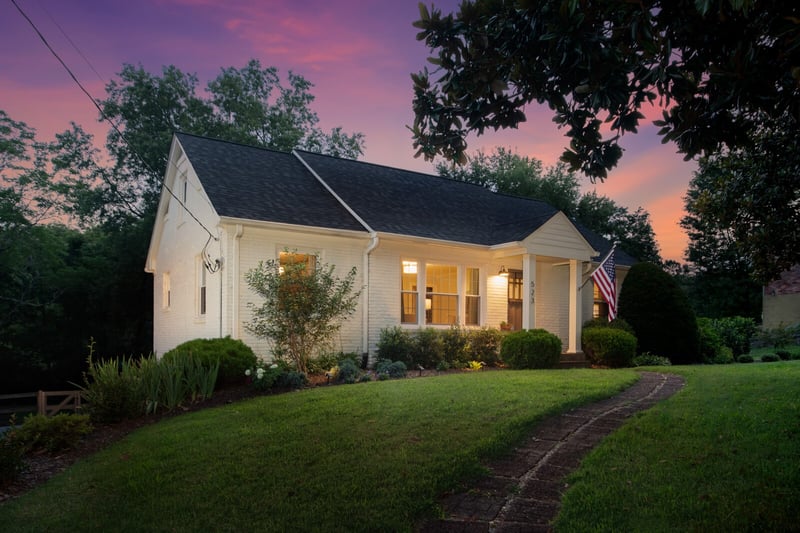 523 Crieve Rd, Nashville, TN 37220