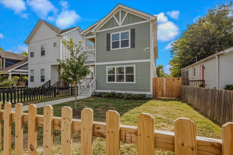 1751 16th Ave N, Nashville, TN 37208