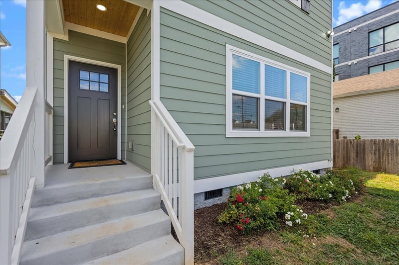 1751 16th Ave N, Nashville, TN 37208