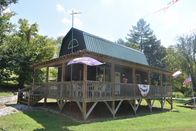 56 Nickajack Rd, Pleasant Shade, TN 37145