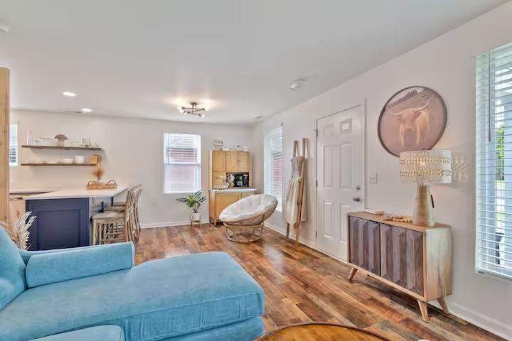209 Campus Dr, Hendersonville, TN 37075