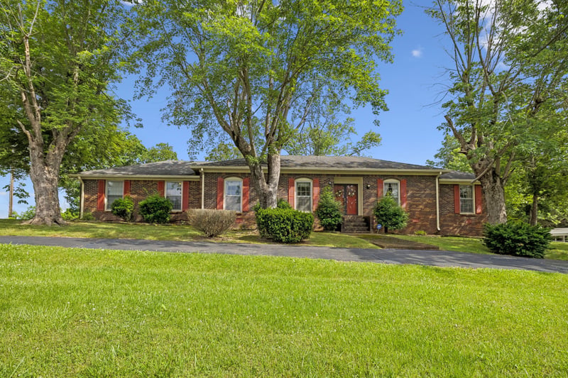 1202 Sycamore Valley Rd, Ashland City, TN 37015