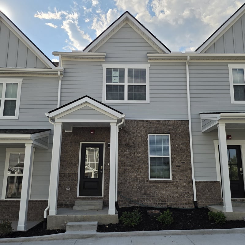119 Dry Cy, La Vergne, TN 37086