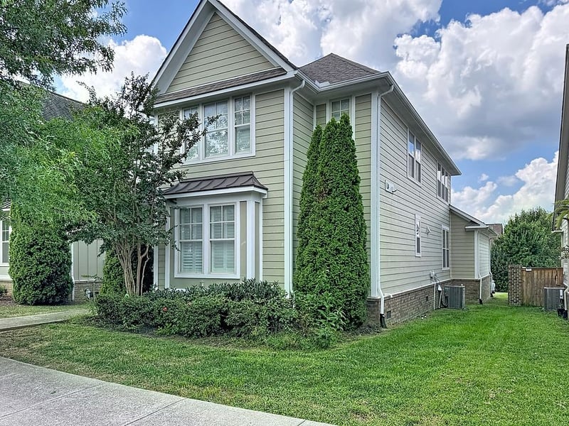 2776 Americus Dr, Thompsons Station, TN 37179