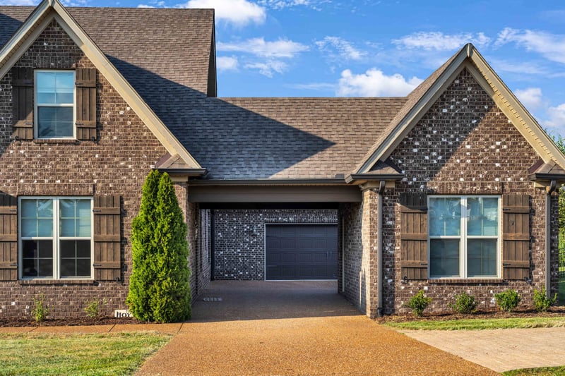 711 Shute Ln, Hendersonville, TN 37075