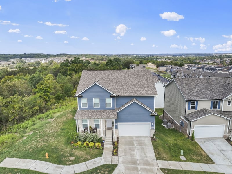 226 Oasis Dr, La Vergne, TN 37086