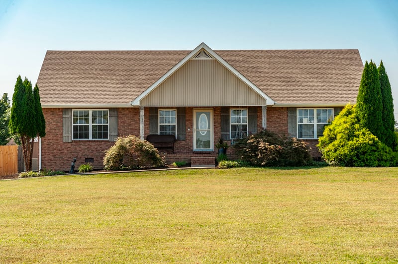 1008 Spire Way Dr, Castalian Springs, TN 37031