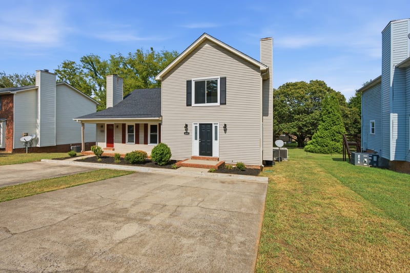 1035 Silver Point Dr, Murfreesboro, TN 37130