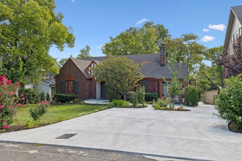 502 32nd Ave S, Nashville, TN 37212