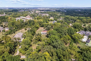 820 Overton Ln, Nashville, TN 37220