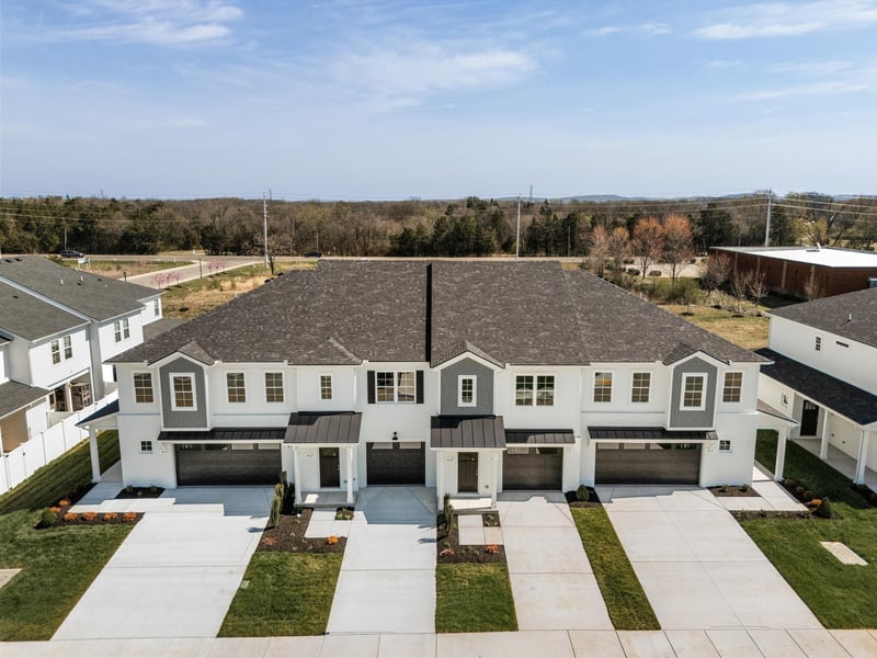 1852 Maidstone Dr, Murfreesboro, TN 37127