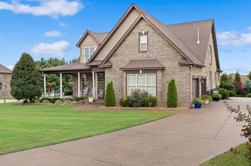 1007 Glasgow Ln, Greenbrier, TN 37073