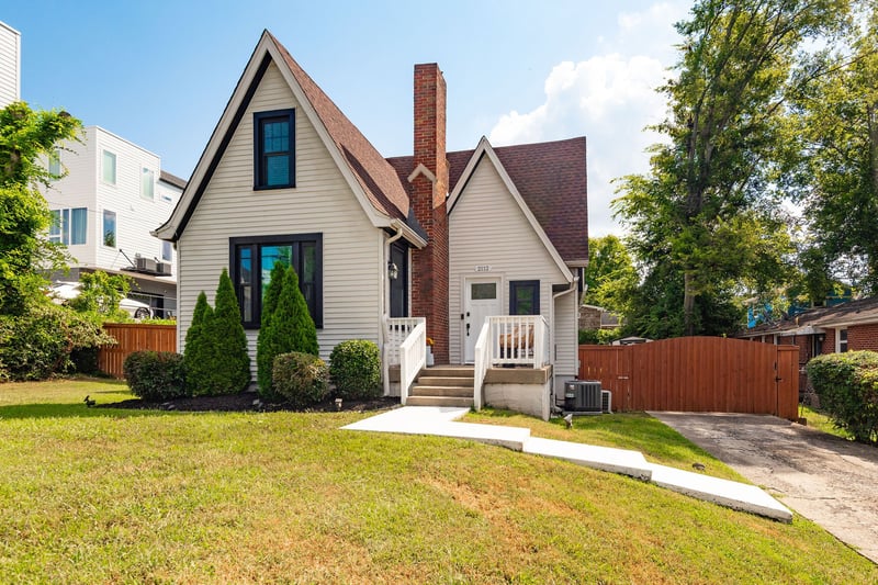 2112 24th Ave N, Nashville, TN 37208